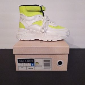 Woman's Cape Robbin Yellow Unity Sneaker size 8